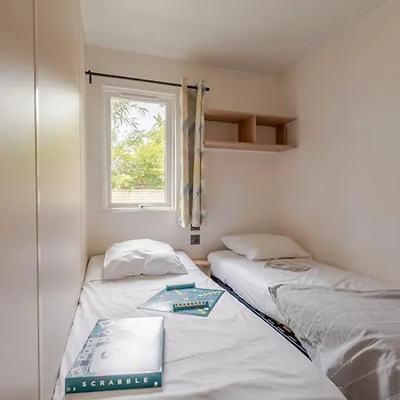 Camping Les Grenettes 5*