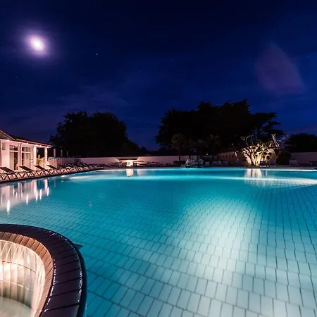 Camping Les Grenettes Camping 5*