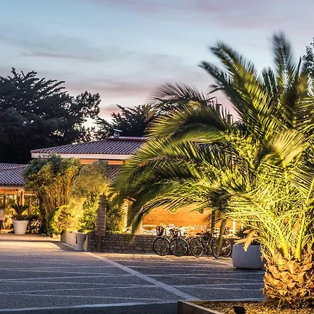 Camping Les Grenettes 5*