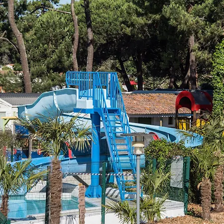 Campeggio Camping Les Grenettes 5*