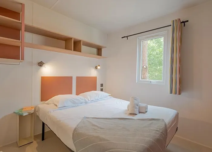 Camping Les Grenettes 5* Les Grenettes