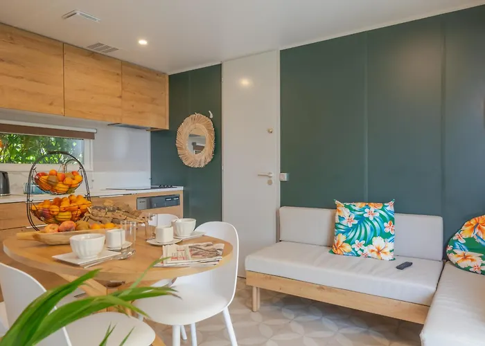 Camping Les Grenettes 5* Les Grenettes