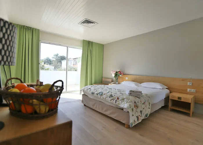 Camping Les Grenettes Camping Les Grenettes