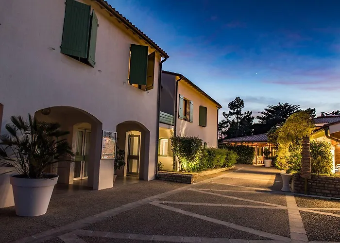 Camping Les Grenettes Les Grenettes